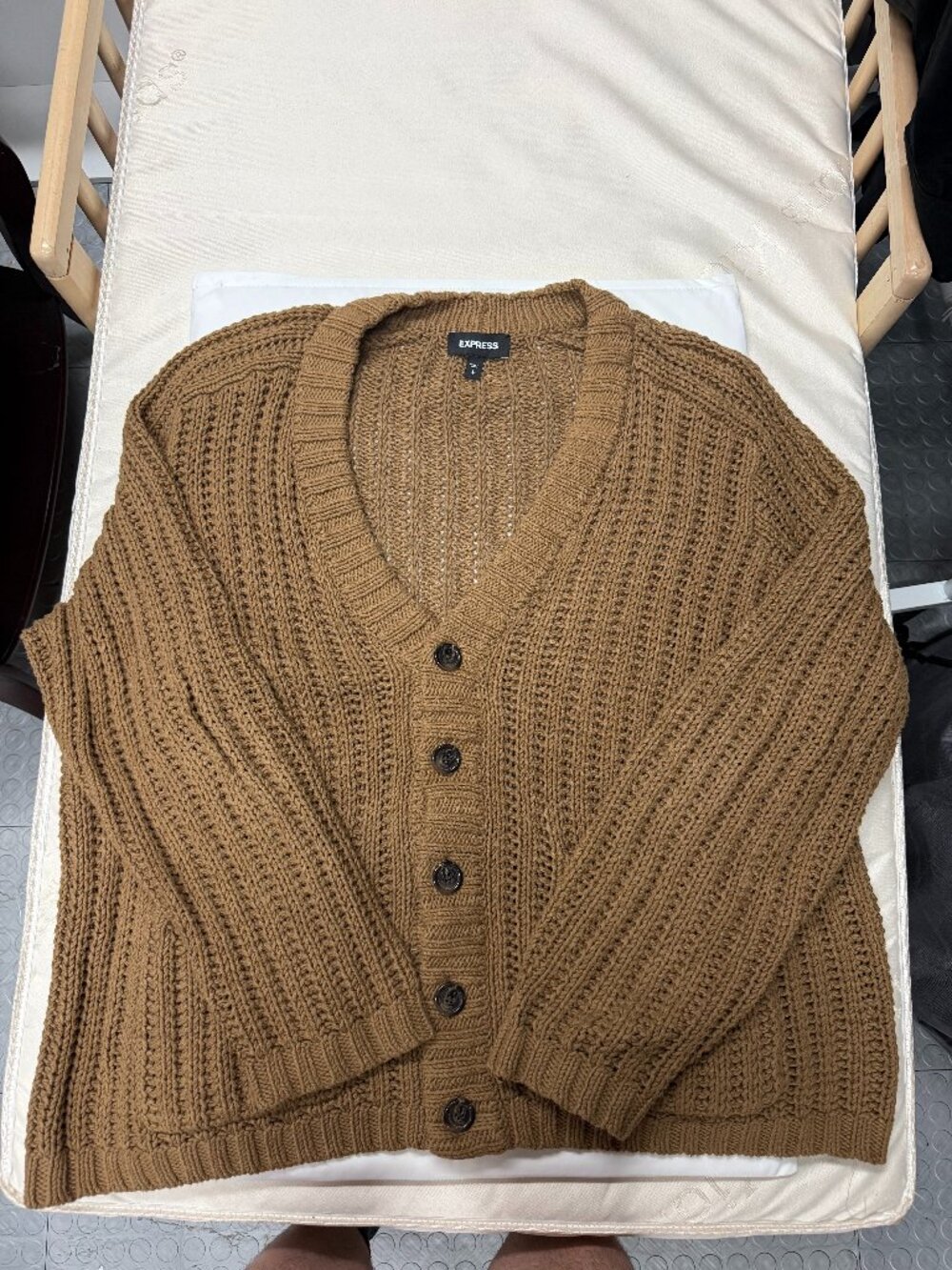 Express Men's Camel Cropped Boxy Cardigan Open Knit Sz L